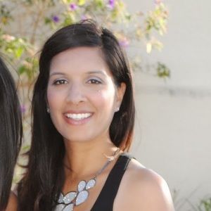 Meet your Posher, Mona